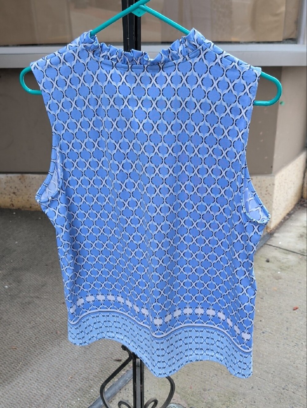 croft & barrow Light Blue Geometric Ruffle V-Neck Sleeveless Top - Picture 3 of 3